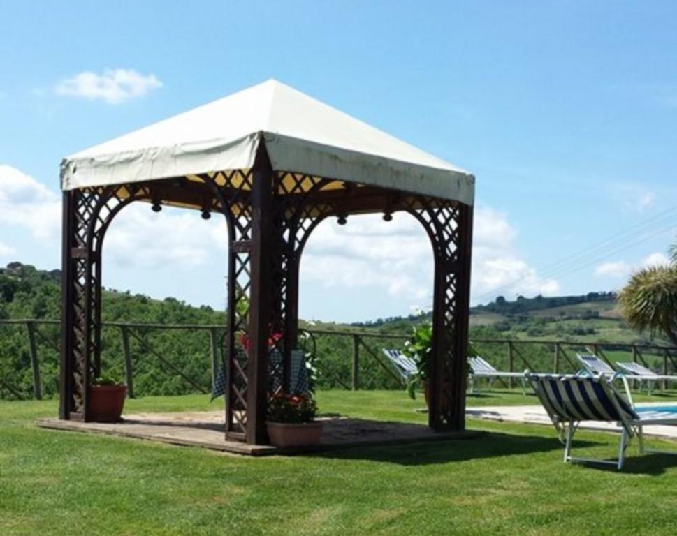 Agriturismo Il Maggio 曼恰诺 外观 照片
